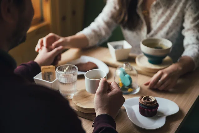 man, woman, couple, dinner, date, restaurant, coffeehouse, shop, cupcakes, love, together, dinner, dinner, date, date, date, restaurant, restaurant, restaurant, restaurant, restaurant. Email marketing software for UK restaurants: what to check